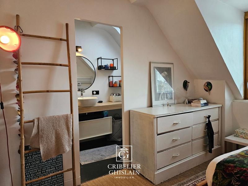 Appartement bourgeois - 190 m² - 7 pièces