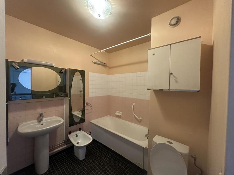 Appartement - 80 m² - 4 pièces