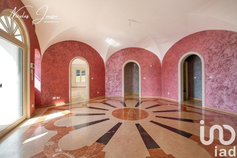 Maison - 450 m² - 20 pièces