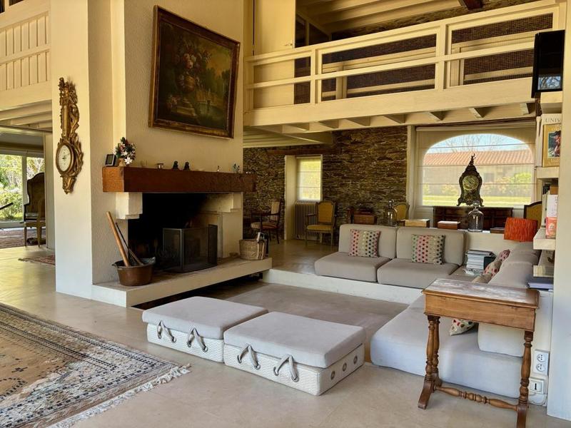 Propriété - 350 m² - 12 pièces