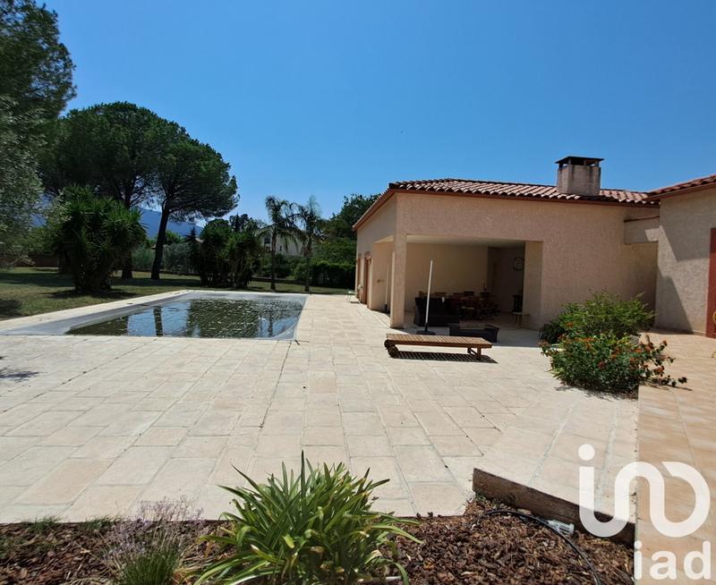 Maison - 214 m² - 8 pièces