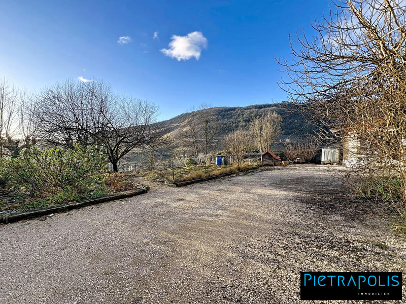 Maison - 268 m² - 10 pièces