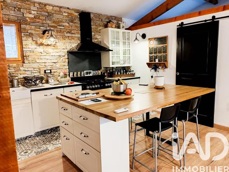 Maison - 88 m² - 3 pièces