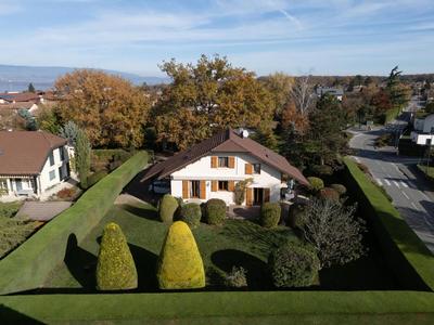 Maison - 142 m² - 7 pièces