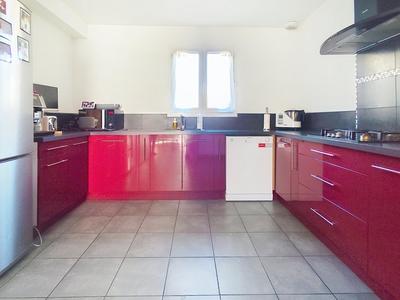 Maison - 107 m² - 5 pièces