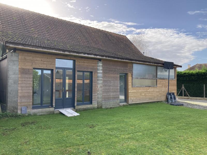 Maison - 208 m² - 8 pièces