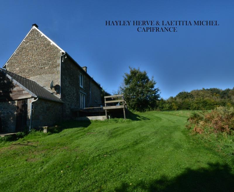 Maison - 250 m² - 9 pièces