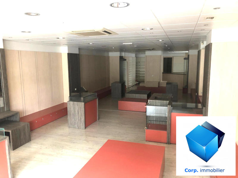 Local commercial - 220 m²