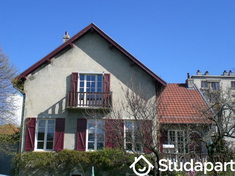 Chambre - 13 m² - 1 pièce