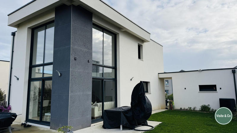 Maison traditionnelle - 133 m² - 6 pièces