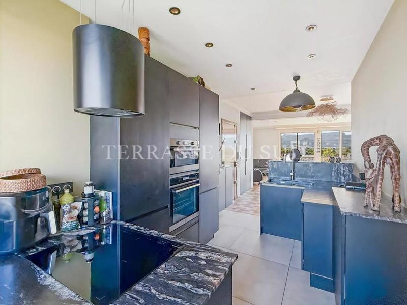 Appartement - 118 m² - 4 pièces