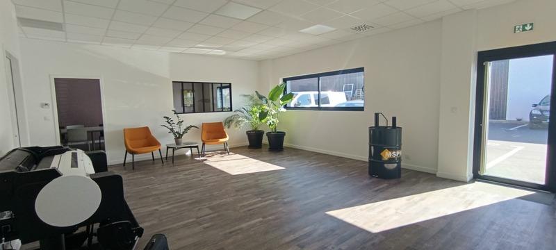 Bureau - 538 m² - 11 pièces