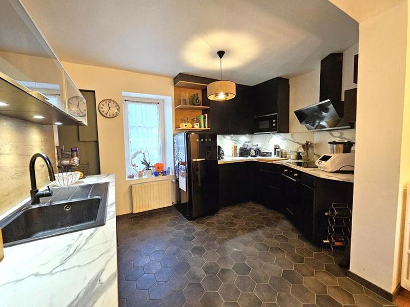 Demeure - 130 m² - 6 pièces