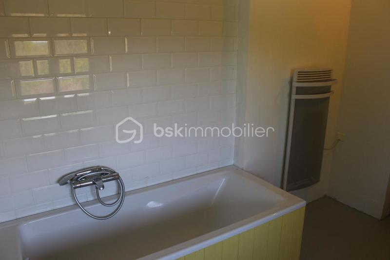 Demeure - 335 m² - 12 pièces