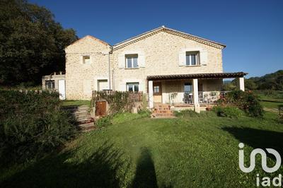 Maison - 158 m² - 9 pièces
