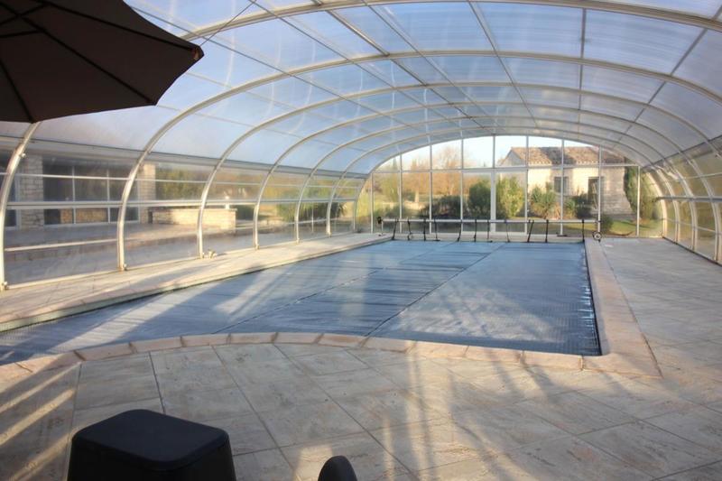 Propriété - 460 m² - 11 pièces