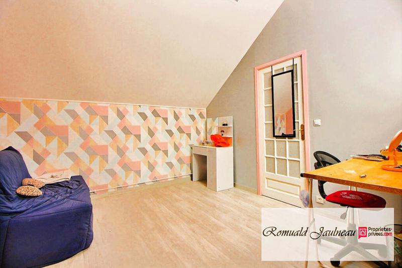 Maison - 256 m² - 8 pièces