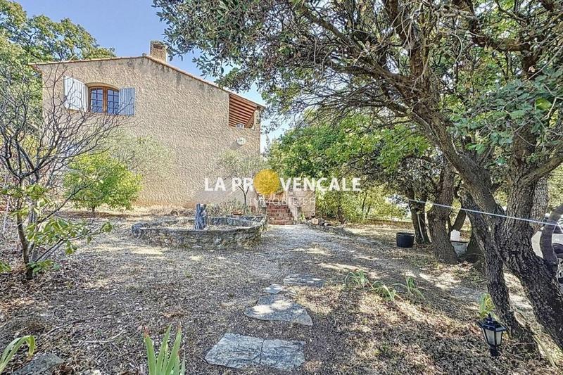 Maison traditionnelle - 141 m² - 6 pièces