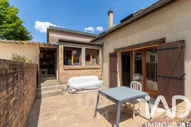 Maison - 110 m² - 6 pièces