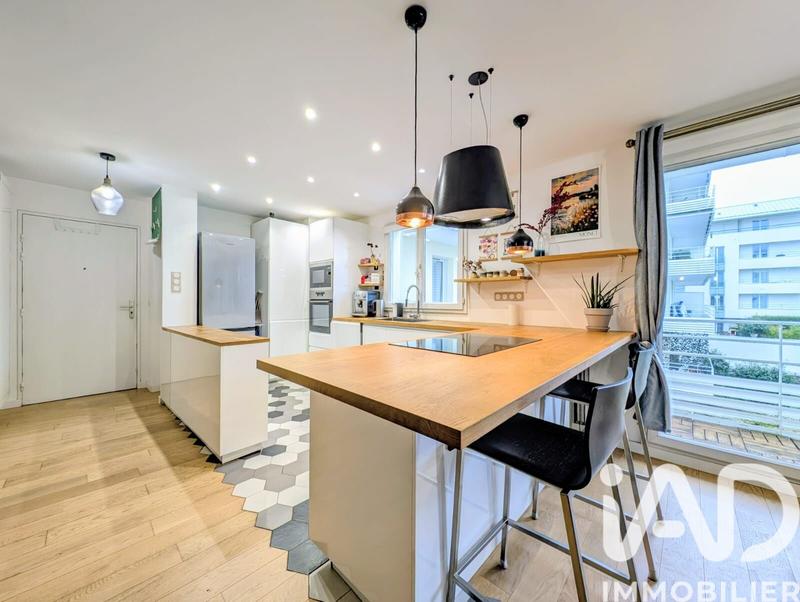 Appartement - 83 m² - 4 pièces