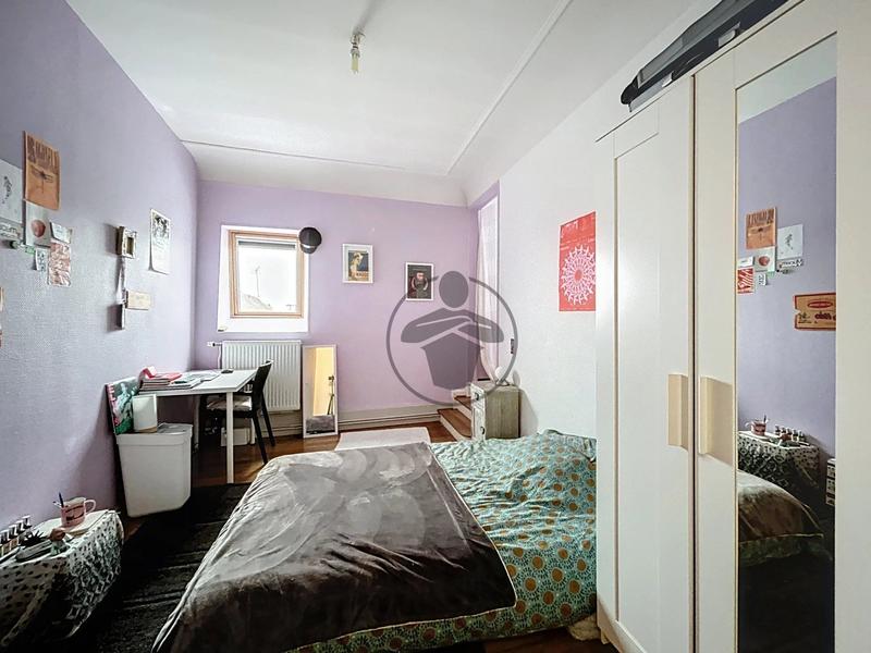 Appartement - 103 m² - 6 pièces