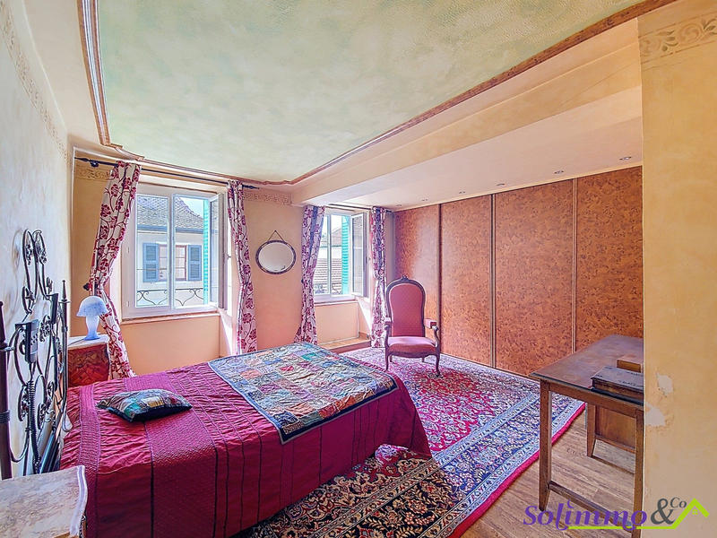 Maison - 153 m² - 8 pièces