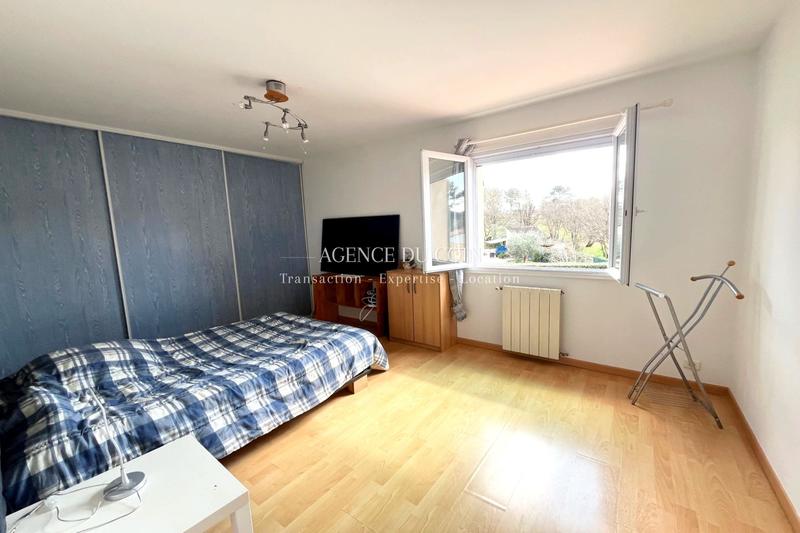 Villa - 240 m² - 6 pièces