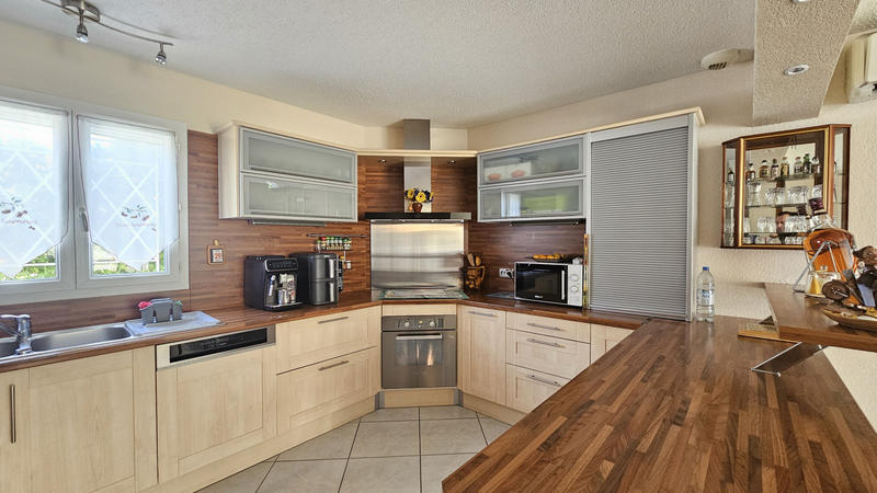 Maison - 114 m² - 5 pièces