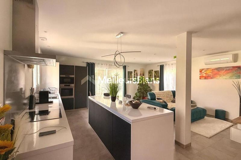 Maison - 125 m² - 5 pièces