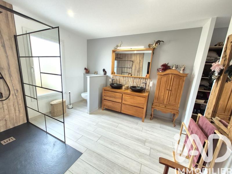 Maison - 104 m² - 4 pièces