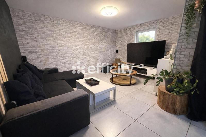 Maison - 90 m² - 3 pièces