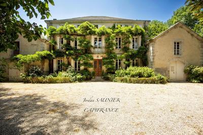 Demeure - 393 m² - 14 pièces