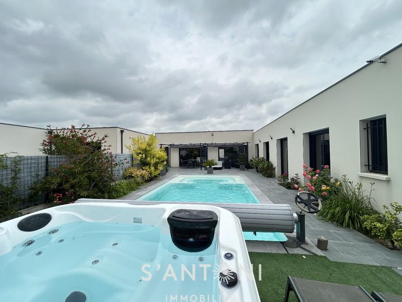 Maison - 142 m² - 5 pièces