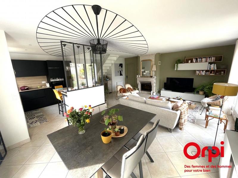 Maison - 130 m² - 6 pièces