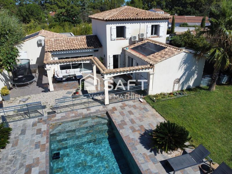 Maison - 152 m² - 7 pièces