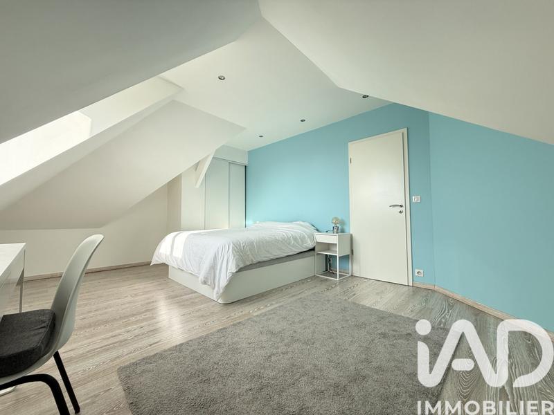 Maison - 226 m² - 7 pièces