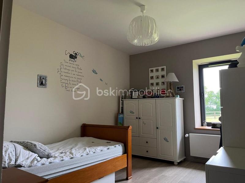 Propriété - 230 m² - 7 pièces