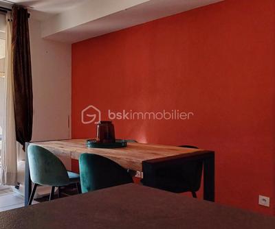 Appartement - 65 m² - 3 pièces