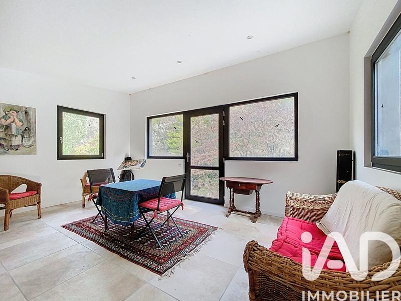 Maison - 208 m² - 8 pièces