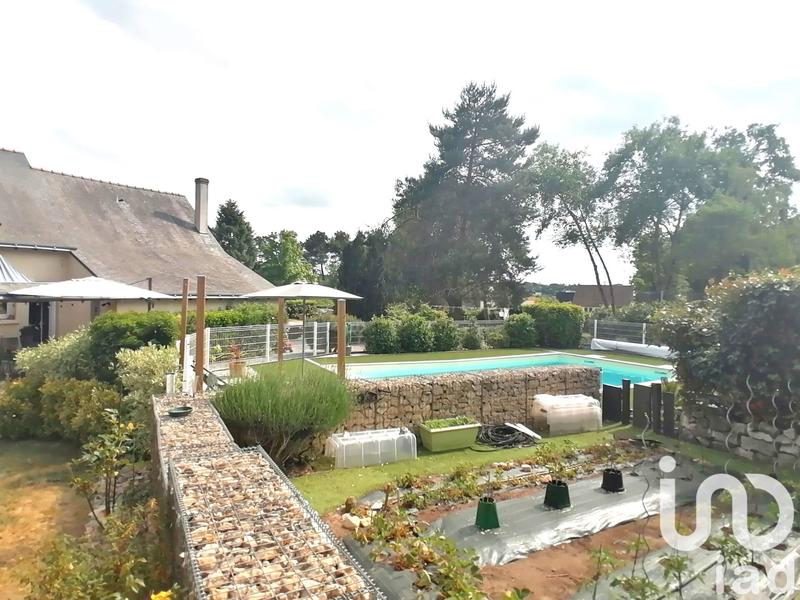 Maison - 223 m² - 8 pièces