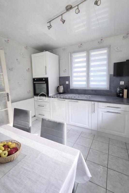 Maison - 99 m² - 5 pièces