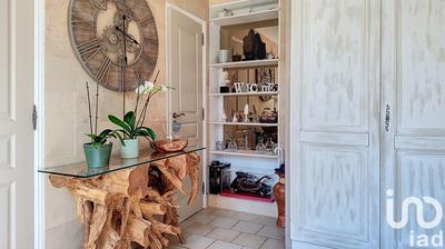 Maison - 230 m² - 6 pièces