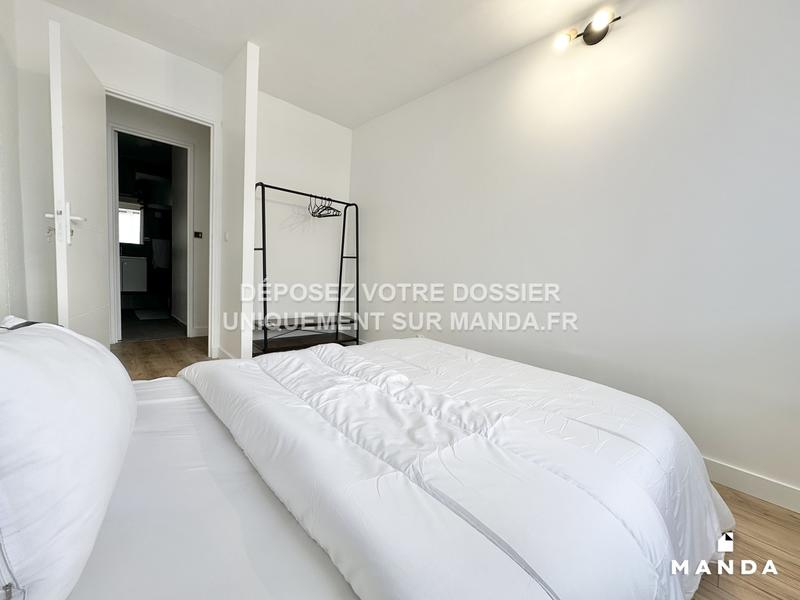 Chambre - 11 m² - 4 pièces