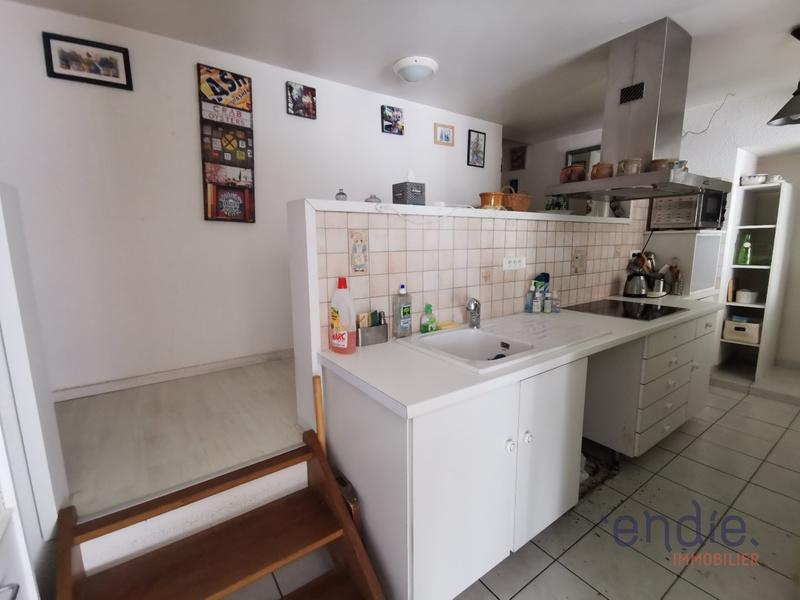 Maison - 300 m² - 8 pièces