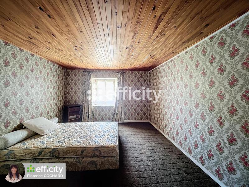 Maison - 410 m² - 9 pièces