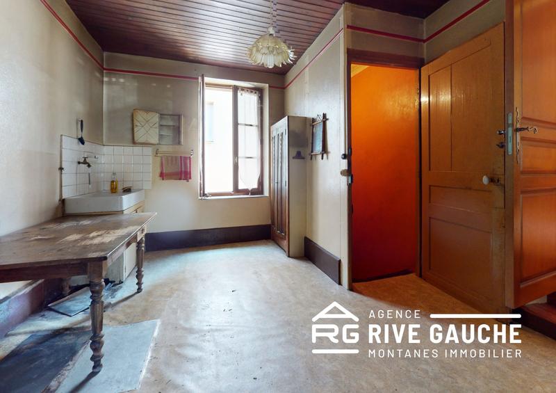 Maison - 121 m² - 6 pièces