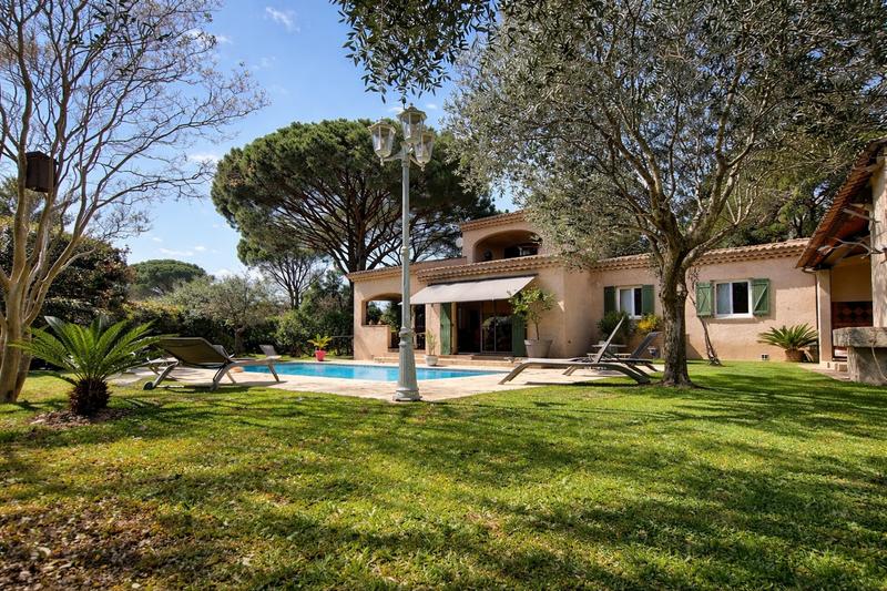 Villa - 159 m² - 6 pièces