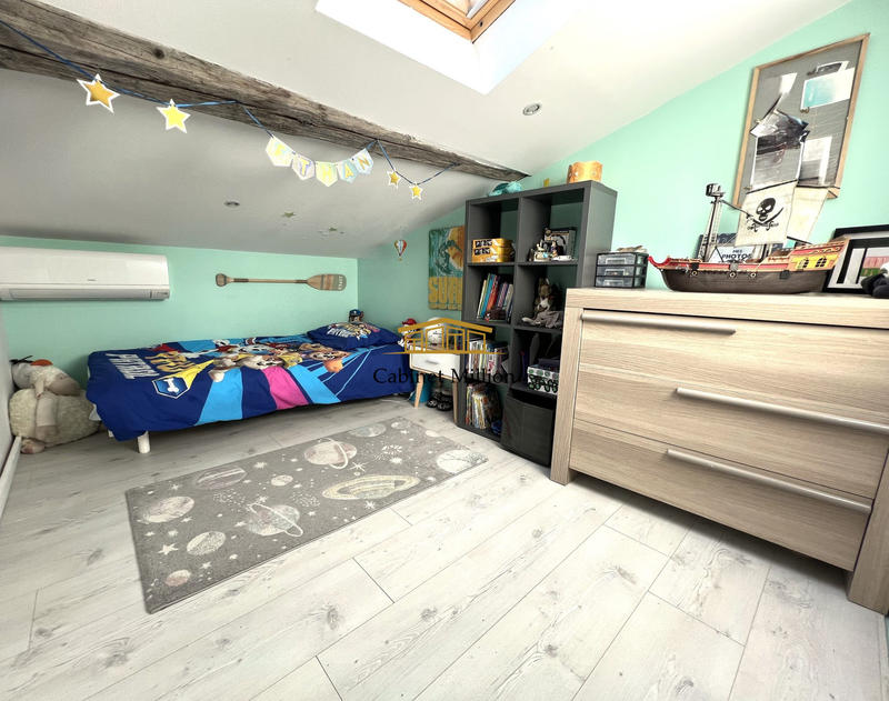 Maison - 169 m² - 7 pièces