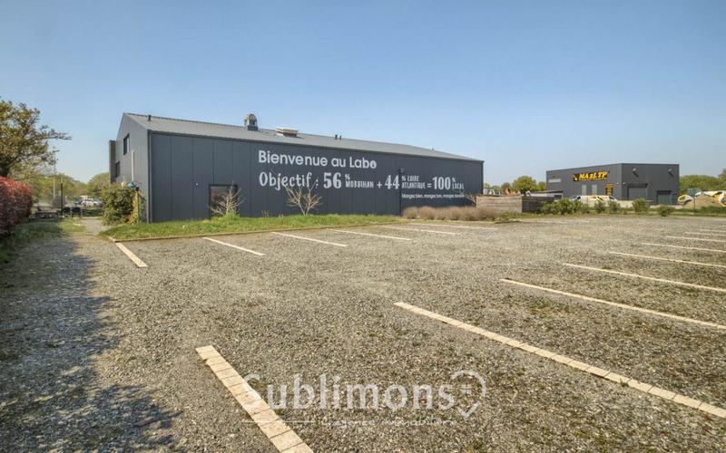 Local d'activité / Entrepôt - 640 m²