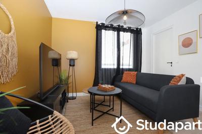 Chambre - 12 m² - 1 pièce